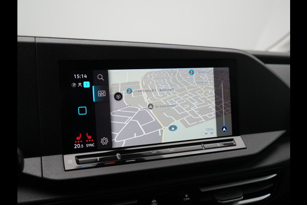 Volkswagen Caddy 5 Persoons 1.5 TSI Panamericana Automaat DSG 115pk Dealer O.H. | Adaptive Cruise | Camera | Stoelverwarming | Apple Carplay | BLIS | Navigatie | DAB | IQ Drive | Travel Assist | Draadloze Telefoonlader | Park Assist |