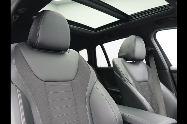 BMW 3 Serie Touring 320e Sportline PHEV Dealer O.H | Panodak | Adaptive Cruise | Camera | Blis | Apple Carplay | Sportstoelen Verwarmd | Navigatie | DAB | 17"L.M | Plug In Hybrid