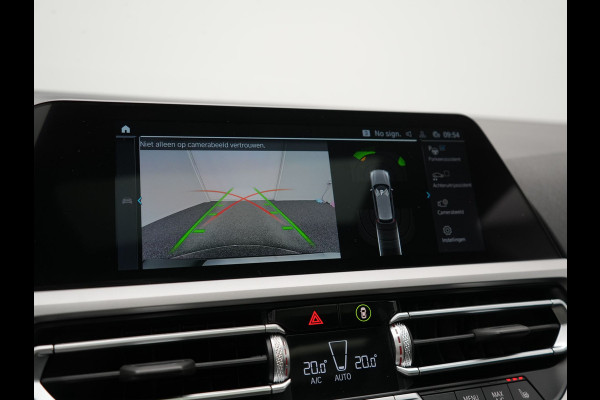 BMW 3 Serie Touring 320e Sportline PHEV Dealer O.H | Panodak | Adaptive Cruise | Camera | Blis | Apple Carplay | Sportstoelen Verwarmd | Navigatie | DAB | 17"L.M | Plug In Hybrid
