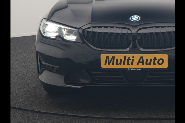 BMW 3 Serie Touring 320e Sportline PHEV Dealer O.H | Panodak | Adaptive Cruise | Camera | Blis | Apple Carplay | Sportstoelen Verwarmd | Navigatie | DAB | 17"L.M | Plug In Hybrid