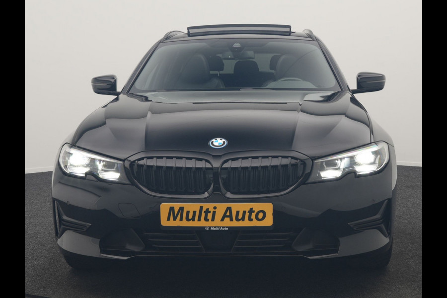 BMW 3 Serie Touring 320e Sportline PHEV Dealer O.H | Panodak | Adaptive Cruise | Camera | Blis | Apple Carplay | Sportstoelen Verwarmd | Navigatie | DAB | 17"L.M | Plug In Hybrid