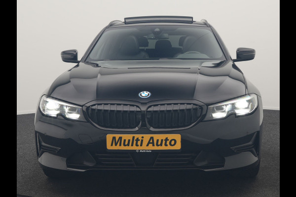 BMW 3 Serie Touring 320e Sportline PHEV Dealer O.H | Panodak | Adaptive Cruise | Camera | Blis | Apple Carplay | Sportstoelen Verwarmd | Navigatie | DAB | 17"L.M | Plug In Hybrid