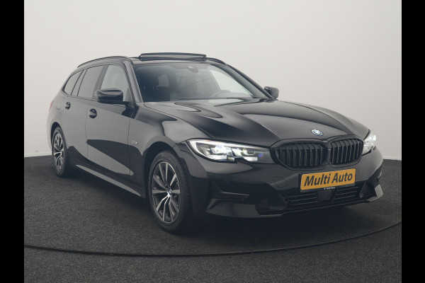BMW 3 Serie Touring 320e Sportline PHEV Dealer O.H | Panodak | Adaptive Cruise | Camera | Blis | Apple Carplay | Sportstoelen Verwarmd | Navigatie | DAB | 17"L.M | Plug In Hybrid