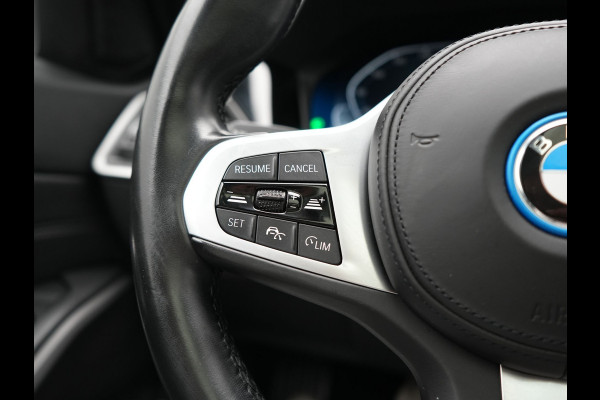 BMW 3 Serie Touring 320e Sportline PHEV Dealer O.H | Panodak | Adaptive Cruise | Camera | Blis | Apple Carplay | Sportstoelen Verwarmd | Navigatie | DAB | 17"L.M | Plug In Hybrid