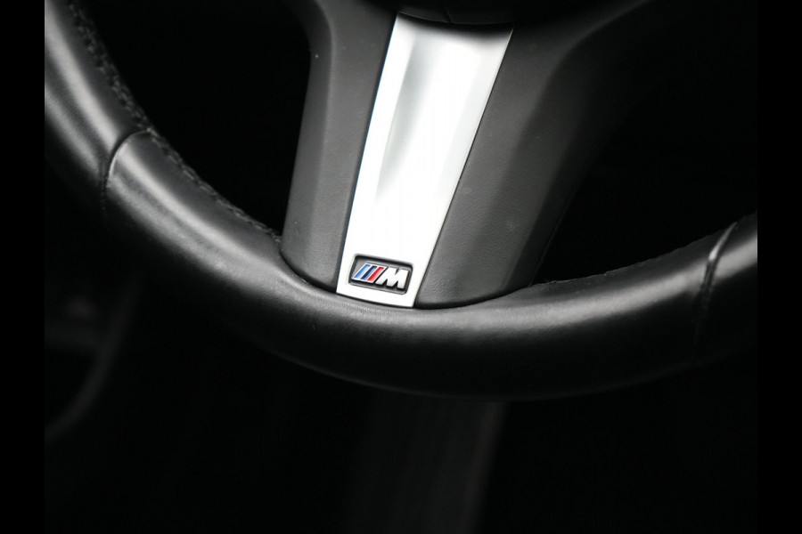 BMW 3 Serie Touring 320e Sportline PHEV Dealer O.H | Panodak | Adaptive Cruise | Camera | Blis | Apple Carplay | Sportstoelen Verwarmd | Navigatie | DAB | 17"L.M | Plug In Hybrid