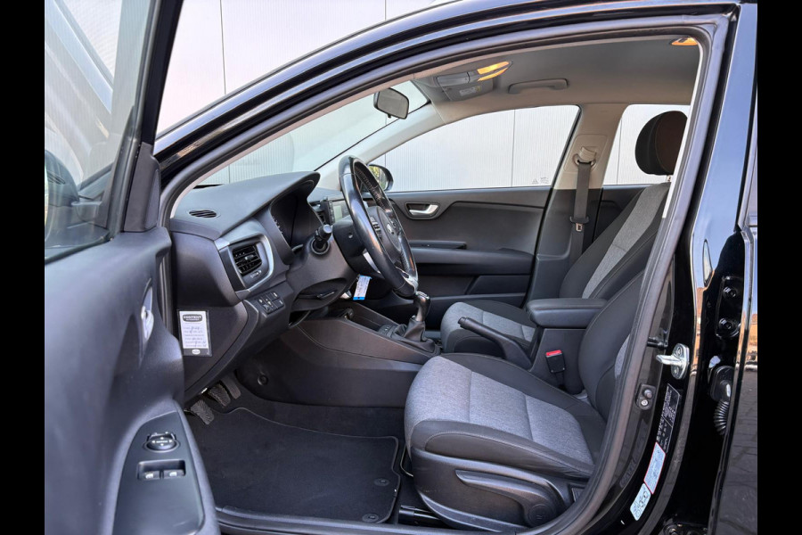 Kia Stonic 1.0 100PK T-GDi DynamicLine Camera/Navigatie/Trekhaak/Carplay-Android-auto