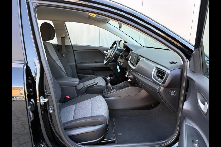 Kia Stonic 1.0 100PK T-GDi DynamicLine Camera/Navigatie/Trekhaak/Carplay-Android-auto