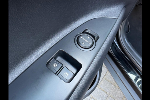 Kia Stonic 1.0 100PK T-GDi DynamicLine Camera/Navigatie/Trekhaak/Carplay-Android-auto