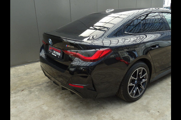 BMW i4 M50 * 544 PK * 84 KW ACCU * LEER !!