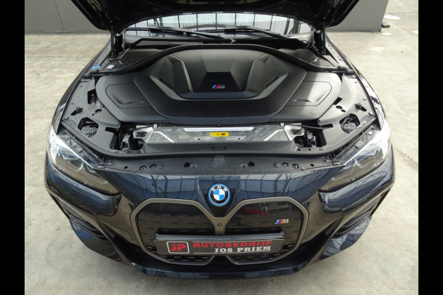 BMW i4 M50 * 544 PK * 84 KW ACCU * LEER !!