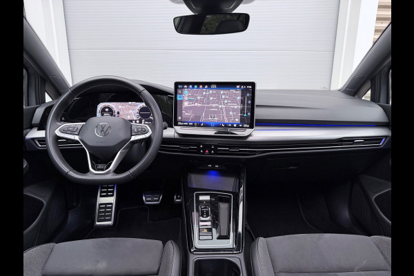 Volkswagen Golf 1.5 eTSI Pano/Memory/Matrix/HuD