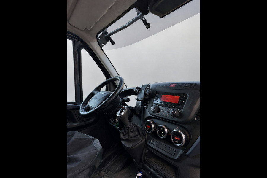 Iveco Daily 35S14V 2.3 L2H1 Edition Cruise, Airco, 3500kg Trekhaak, Radio, Clima, EURO6, Uniek!