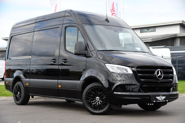 Mercedes-Benz Sprinter 316 RWD 2.2 CDI L2H2 Black Edition Adaptieve Cruise, 360 Camera, Carplay, LED, Stoelverwarming, Trekhaak, Sensoren, Automaat, Uniek!