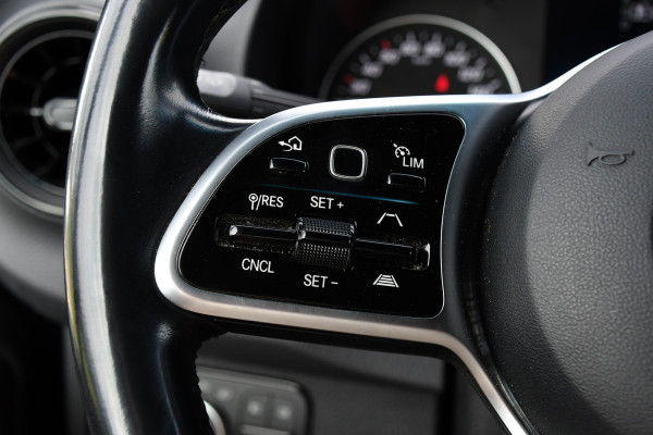 Mercedes-Benz Sprinter 316 RWD 2.2 CDI L2H2 Black Edition Adaptieve Cruise, 360 Camera, Carplay, LED, Stoelverwarming, Trekhaak, Sensoren, Automaat, Uniek!