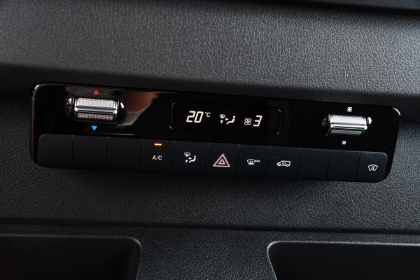 Mercedes-Benz Sprinter 316 RWD 2.2 CDI L2H2 Black Edition Adaptieve Cruise, 360 Camera, Carplay, LED, Stoelverwarming, Trekhaak, Sensoren, Automaat, Uniek!