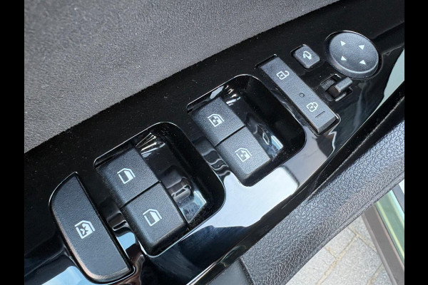 Kia Sportage 1.6 T-GDi Plug-in Hybrid AWD GT-PlusLine VOL!! Camera/Navigatie/Trekhaak/Stoel-stuurverwarming