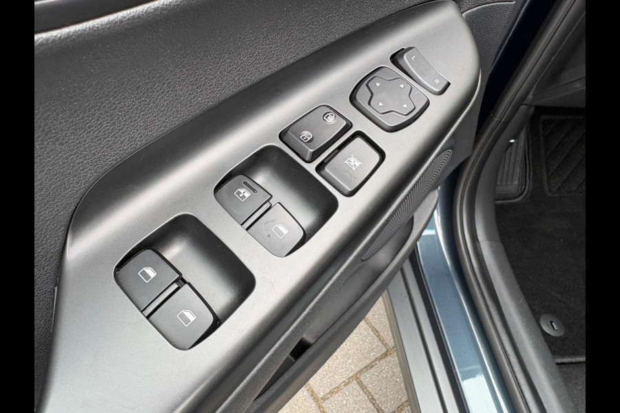 Hyundai Kona EV Fashion 64 kWh 204PK Camera/Adapt. cruise/Carplay-Android-auto/Stoel-stuurverwarming