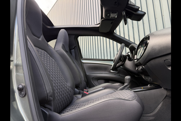 Toyota Aygo X 1.0 VVT-i S-CVT Premium | Schuif dak | JBL | Clima | Rijklaar!!