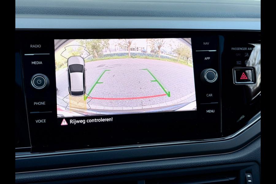 Volkswagen Taigo 1.5 TSI R-Line Pano/Keyless/Camera