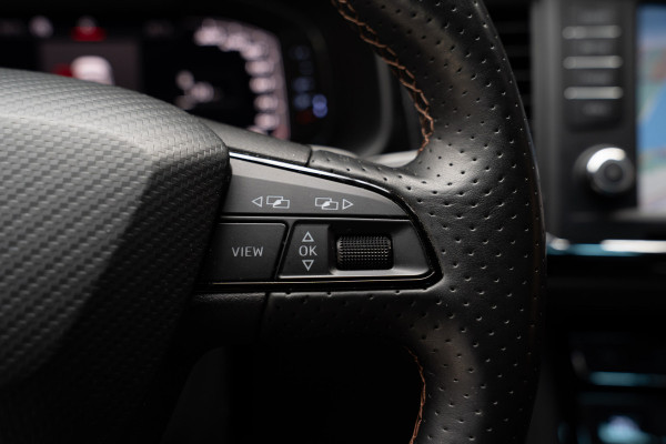 CUPRA Ateca 2.0 TSI 4DRIVE Panodak Virtual 360° Camera Leer/ Alcantara bekleding Navi ACC Climate C. Elektr. bedienbare achterklep PDC LM velgen Beats Audio systeem Elektr. bedienb. trekhaak