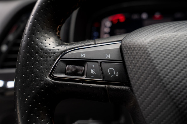 CUPRA Ateca 2.0 TSI 4DRIVE Panodak Virtual 360° Camera Leer/ Alcantara bekleding Navi ACC Climate C. Elektr. bedienbare achterklep PDC LM velgen Beats Audio systeem Elektr. bedienb. trekhaak