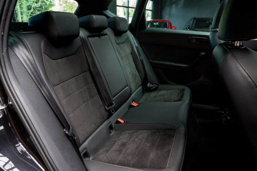 CUPRA Ateca 2.0 TSI 4DRIVE Panodak Virtual 360° Camera Leer/ Alcantara bekleding Navi ACC Climate C. Elektr. bedienbare achterklep PDC LM velgen Beats Audio systeem Elektr. bedienb. trekhaak