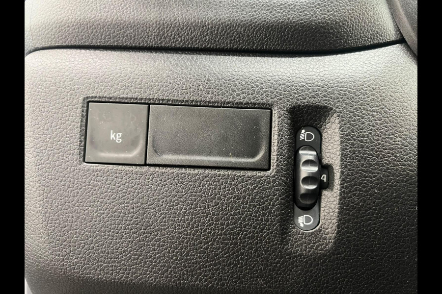 Renault Master T35 2.3 150PK Automaat Bakwagen Laadklep Meubelbak Airco Cruise Control Navigatie