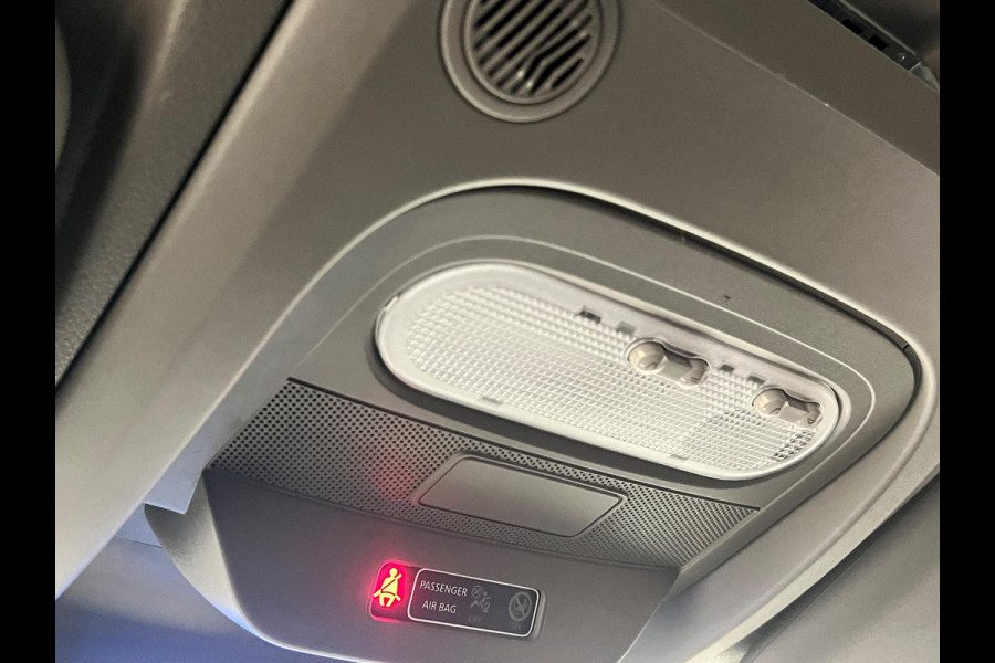 Renault Master T35 2.3 150PK Automaat Bakwagen Laadklep Meubelbak Airco Cruise Control Navigatie