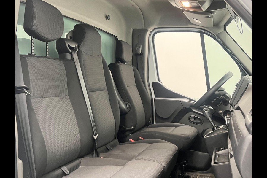 Renault Master T35 2.3 150PK Automaat Bakwagen Laadklep Meubelbak Airco Cruise Control Navigatie