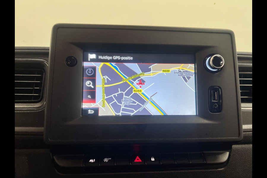 Renault Master T35 2.3 150PK Automaat Bakwagen Laadklep Meubelbak Airco Cruise Control Navigatie