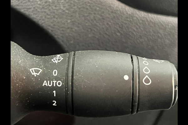 Renault Master T35 2.3 150PK Automaat Bakwagen Laadklep Meubelbak Airco Cruise Control Navigatie