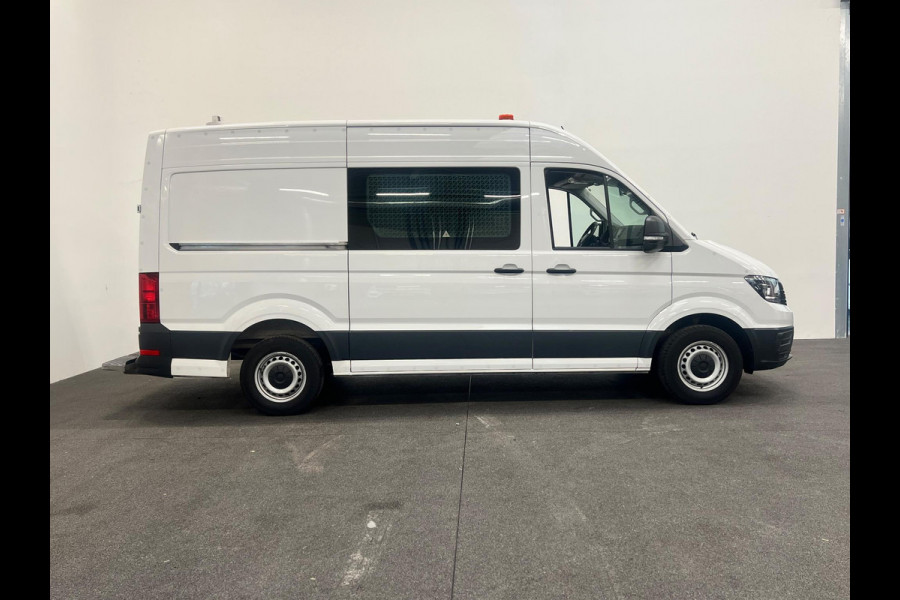 Volkswagen Crafter 35 2.0 TDI L3H3 Trendline RDW 140pk Camera PDC Achter Cruise Control Airco CarPlay Trekhaak 3000kg Bluetooth Composition Media Verwarmbare Voorruit Elek. Spiegels Elek. Ramen Centrale Vergrendeling Comfortstoel