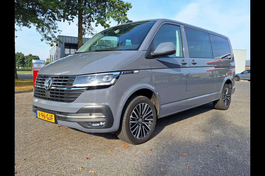 Volkswagen Transporter 2.0 TDI L2H1 30 DC Bulli Automaat | NL-Auto | Trekhaak | Blindspot | Park Assist | Airbag-Pack |