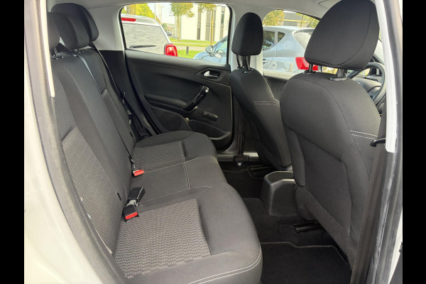 Peugeot 208 1.2 PureTech Active ✓Navi✓Carplay✓Airco✓Cruise✓5 Deurs✓Lm velgen✓N.A.P✓Apk tot 04-2027