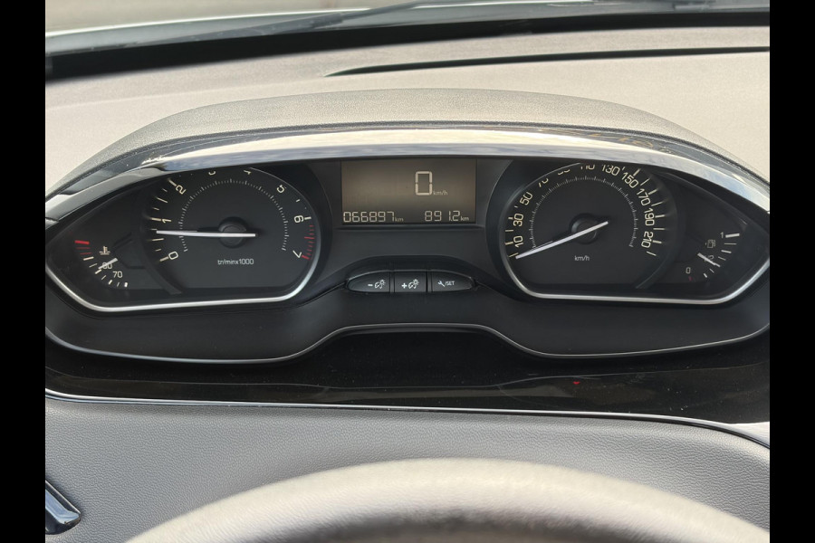 Peugeot 208 1.2 PureTech Active ✓Navi✓Carplay✓Airco✓Cruise✓5 Deurs✓Lm velgen✓N.A.P✓Apk tot 04-2027