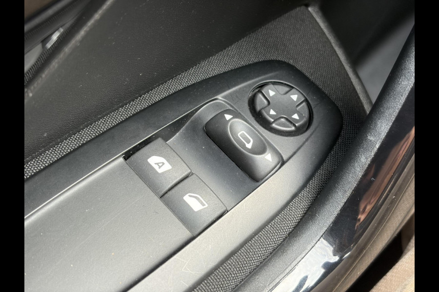 Peugeot 208 1.2 PureTech Active ✓Navi✓Carplay✓Airco✓Cruise✓5 Deurs✓Lm velgen✓N.A.P✓Apk tot 04-2027