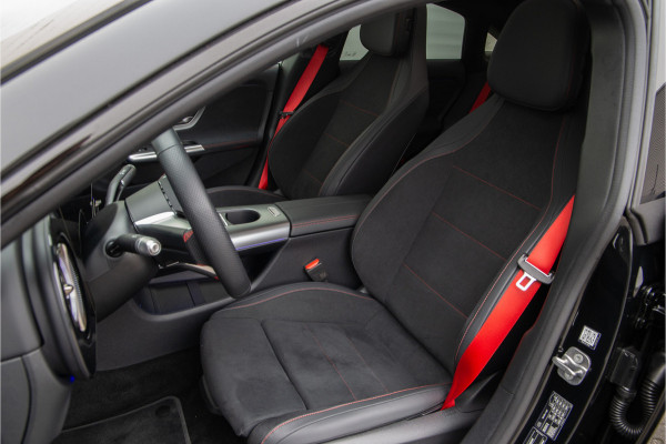 Mercedes-Benz CLA-Klasse 250+ AMG Launch Edition, Pano, Memory, Nightpakket 85.5 kWh