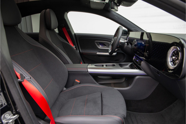 Mercedes-Benz CLA-Klasse 250+ AMG Launch Edition, Pano, Memory, Nightpakket 85.5 kWh