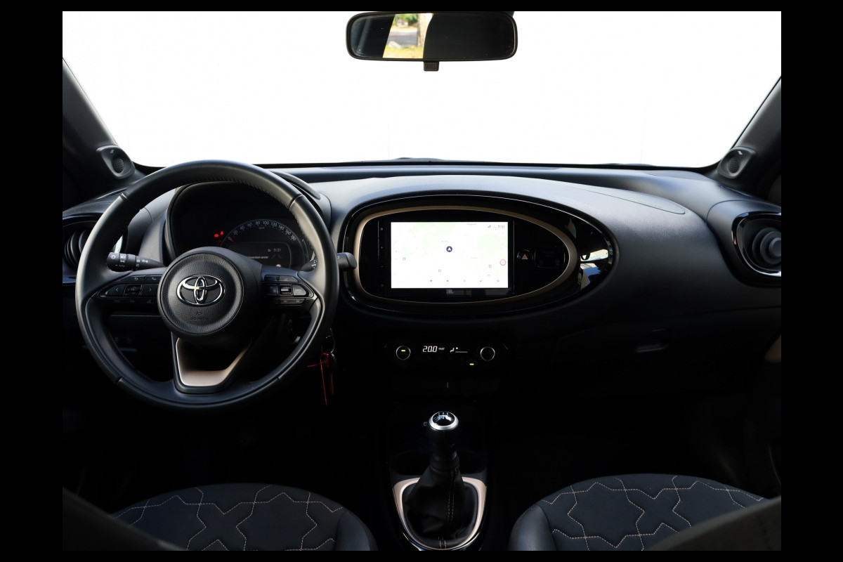 Toyota Aygo X 1.0 VVT-i MT Envy | JBL Audio | Climate Control | NL-Auto