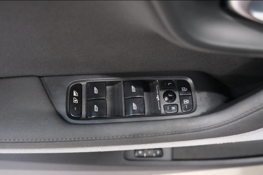 Polestar 2 Long Range Dual Motor Launch Edition 78kWh > €16900,- Netto Export <