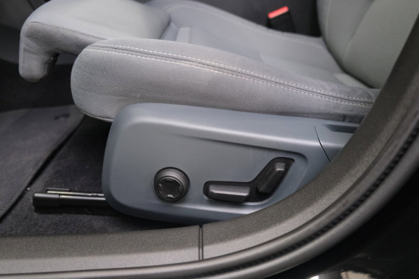 Polestar 2 Long Range Dual Motor Launch Edition 78kWh > €16900,- Netto Export <