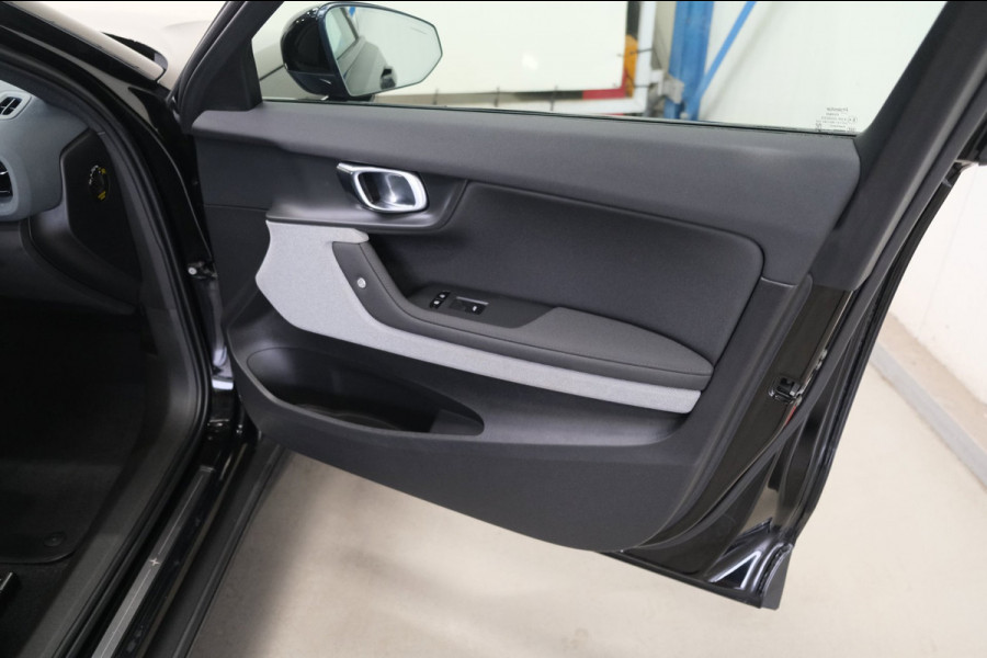 Polestar 2 Long Range Dual Motor Launch Edition 78kWh > €16900,- Netto Export <