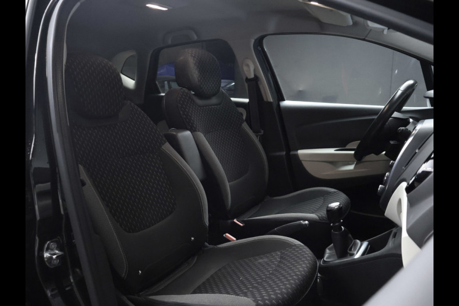Renault Captur 1.3 TCe Intens Sport (APPLE CARPLAY,NAVI,CAMERA,PDC,CLIMATE,CRUISE,GETINT,LED,SPORTSTOELEN,LM VELGEN,NETTE STAAT)
