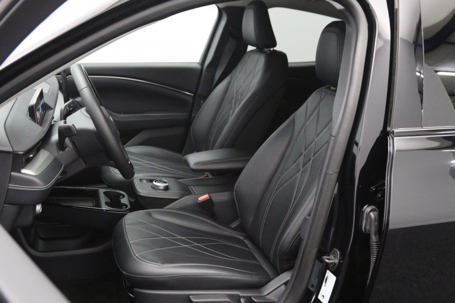 Ford Mustang Mach-E RWD 75 kWh 270 PK, SOH 91 %, Winterpakket, Adap. Cruise Control, Leder, Camera