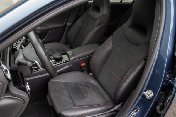 Mercedes-Benz A-Klasse 250 e AMG Nightpakket, Pano, Widescreen, Distronic, Sfeerverlichting 2022