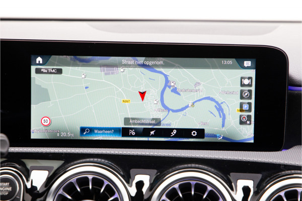 Mercedes-Benz A-Klasse 250 e AMG Nightpakket, Pano, Widescreen, Distronic, Sfeerverlichting 2022