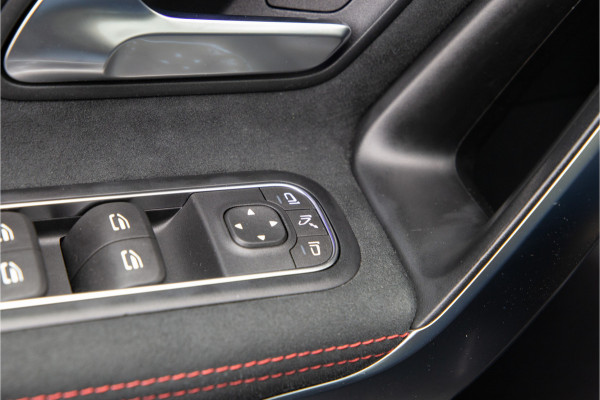 Mercedes-Benz A-Klasse 250 e AMG Nightpakket, Pano, Widescreen, Distronic, Sfeerverlichting 2022