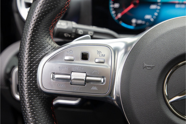 Mercedes-Benz A-Klasse 250 e AMG Nightpakket, Pano, Widescreen, Distronic, Sfeerverlichting 2022