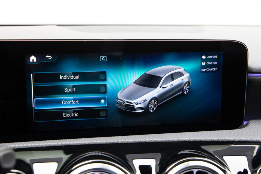 Mercedes-Benz A-Klasse 250 e AMG Nightpakket, Pano, Widescreen, Distronic, Sfeerverlichting 2022
