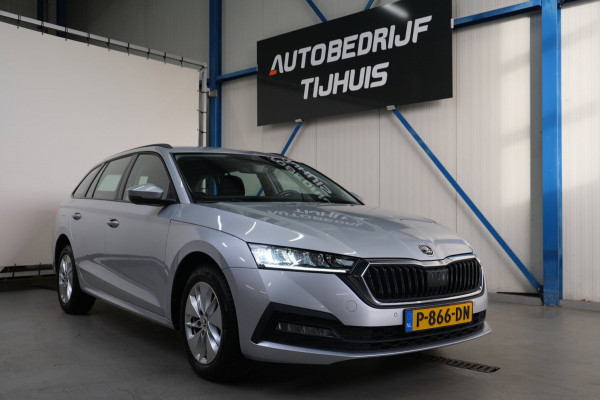 Škoda Octavia Combi 1.5 e-TSI Business Edition Automaat - Airco, Cruise, Navi, PDC, Carplay, Virtueel display, Trekhaak.